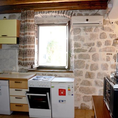 Apartments Gudco 페라스트 외부 사진